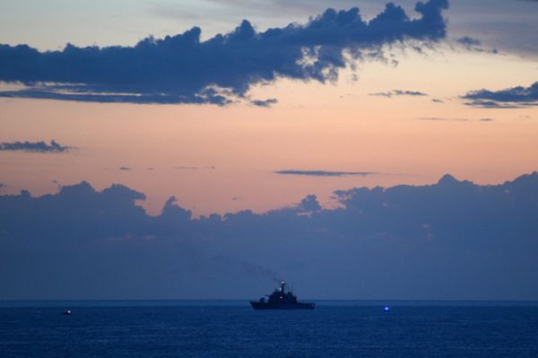 Włoska marynarka i straż przybrzeżna uratowały prawie 1500 uchodźców w 24 godziny