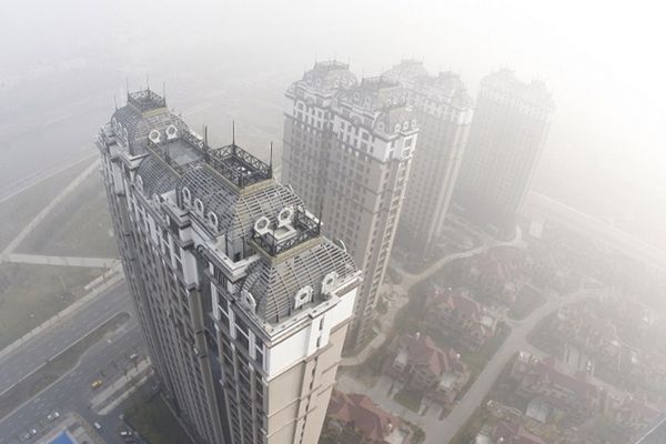 Chiny: dronem w smog