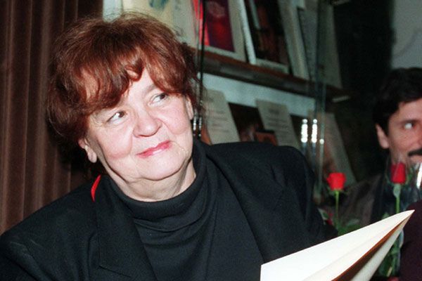 Krystyna Siesicka, pisarka powieści dla młodzieży obchodzi urodziny