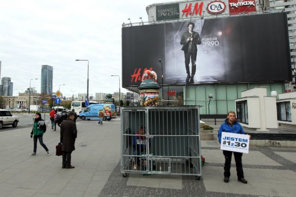 Akcja Greenpeace'u w centrum Warszawy