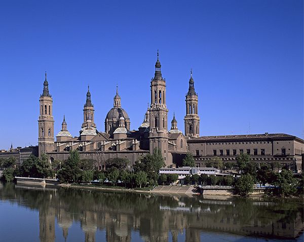 Eksplozja w katedrze w Saragossie