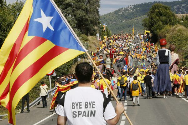 Łańcuch ludzi przeciął Katalonię