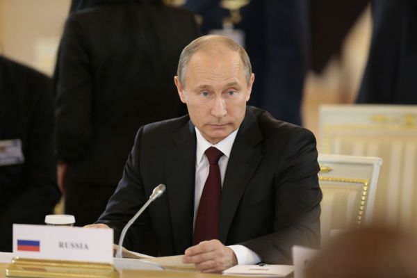 Władimir Putin zakazał adopcji dzieci z Rosji w krajach z małżeństwami gejów