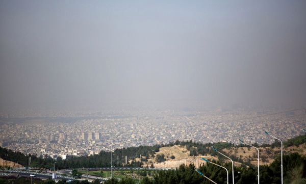 70 proc. mieszkańców Teheranu ogląda kanały telewizyjne zakazane w Iranie