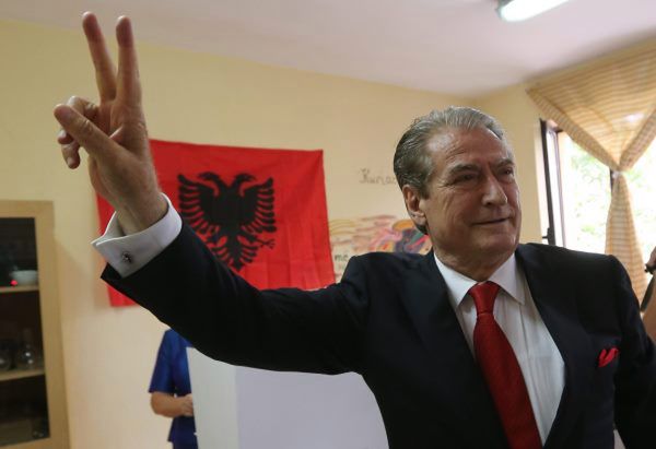 Wybory parlamentarne w Albanii: dwie główne koalicje ogłaszają zwycięstwo