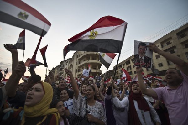 Egipt: rzecznicy prezydenta i rządu podali się do dymisji