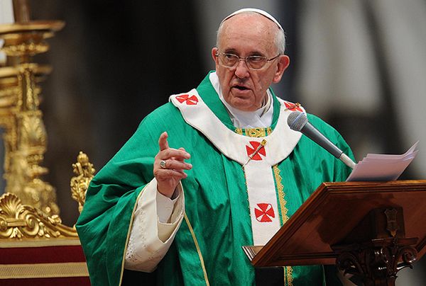 Papież Franciszek jest za integracją homoseksualistów w społeczeństwie