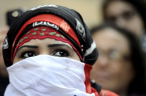 Szokujące praktyki: bogaci Arabowie "czasowo poślubiają" nastoletnie Egipcjanki