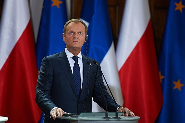 Aleksander Smolar: walka ideowa w PO "aktem oskarżenia" wobec Donalda Tuska