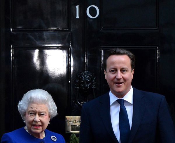 Wielcy nieobecni na papieskiej inauguracji - David Cameron i Elżbieta II. Poszło o Falklandy?