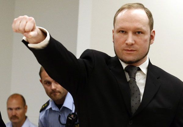 Anders Breivik nie pójdzie na pogrzeb matki