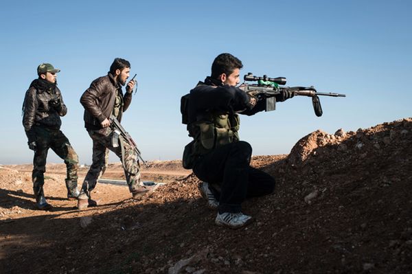 Rebelianci starli się z Kurdami w Syrii - w walkach zginęło co najmniej 56 osób