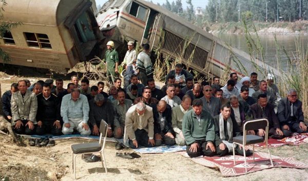 Katastrofa pociągu wojskowego w Egipcie - 19 zabitych, ponad sto rannych