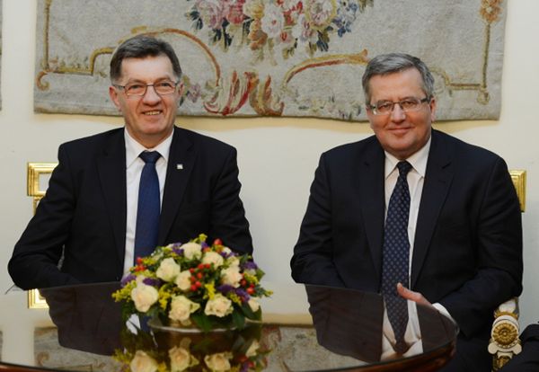 Komorowski zapewnił premiera Litwy o zaangażowaniu na rzecz dobrej współpracy