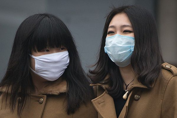 Gęsty smog nad Harbinem - zamknięte szkoły, odwołane loty