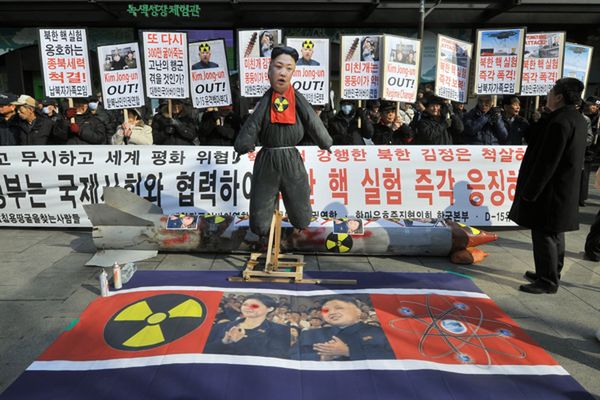 "FT" i "NYT": to Chiny muszą powstrzymać Koreę Północną