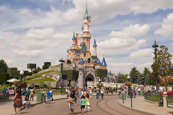 Wypadek w Disneylandzie pod Paryżem