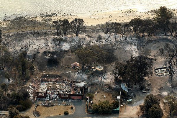 Tysiące osób opuściły domy z powodu pożarów na Tasmanii