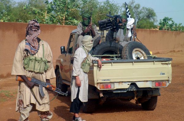 Mali: dżihadyści grożą uderzeniem w "serce Francji"