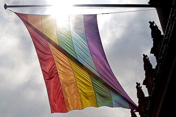 Włoski Sąd Najwyższy poparł wychowanie dziecka przez parę homoseksualną
