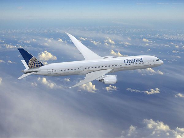 Awaria systemu komputerowego United Airlines. Pasażerowie uwięzieni na lotniskach