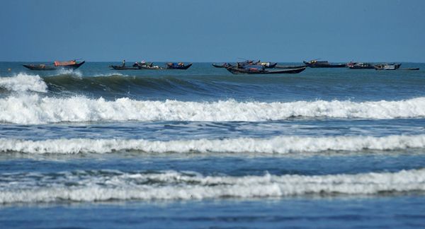 Bangladesz: zatonęła łódź, zaginionych ok. 130 uchodźców