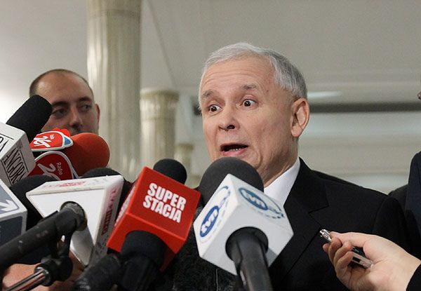 Kaczyński: Tusk traktuje Polaków jak ludzi niemądrych