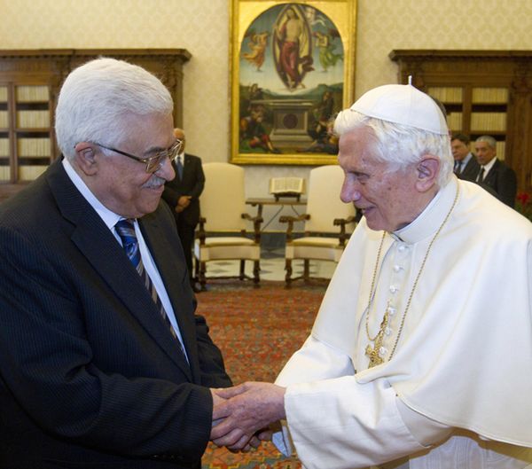 Watykan: Benedykt XVI przyjął Mahmuda Abbasa, lidera Autonomii Palestyńskiej