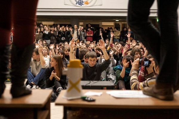 Antyrządowe demonstracje studentów na Węgrzech