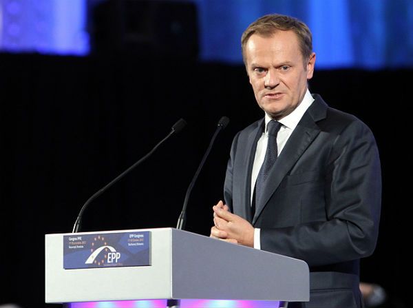 PiS: albo 300 mld, albo niech Donald Tusk wetuje nowy budżet UE
