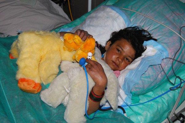 Znalazły się pieniądze na operację 6-letniej Zarki z Afganistanu
