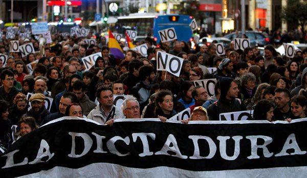 Hiszpania: tysiące protestowały przeciw oszczędnościom w budżecie