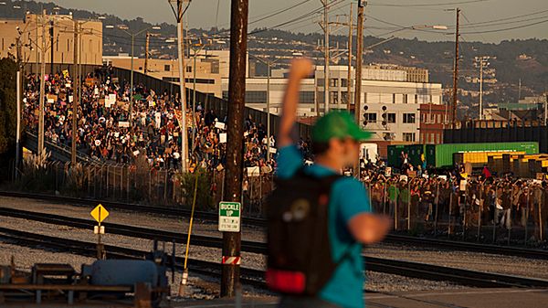 Demonstranci unieruchomili port w Oakland