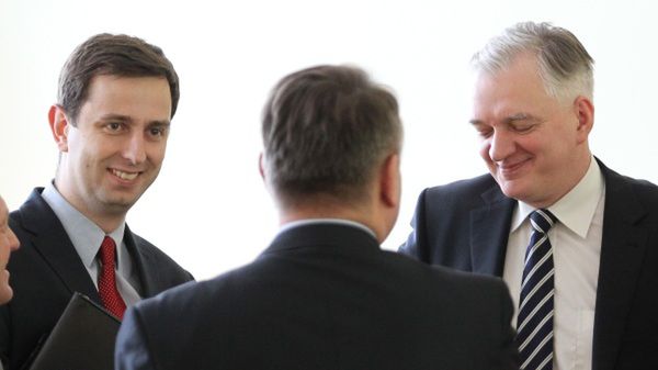 Na zdjęciu od lewej: minister pracy Władysław Kosiniak-Kamysz, wicepremier Waldemar Pawlak i minister sprawiedliwości Jarosław Gowin
