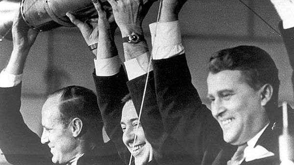 Wernher von Braun pomógł Amerykanom wysłać człowieka na Księżyc (na zdjęciu pierwszy od prawej)