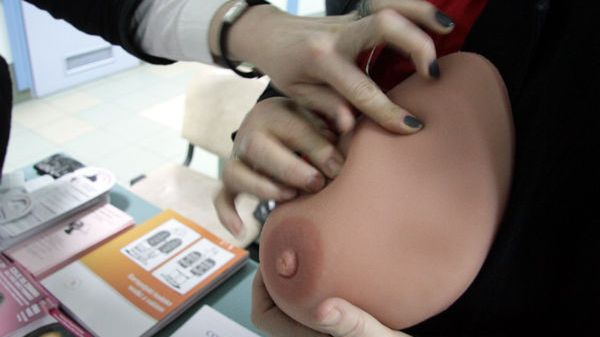 Nauka samodzielnego badania piersi