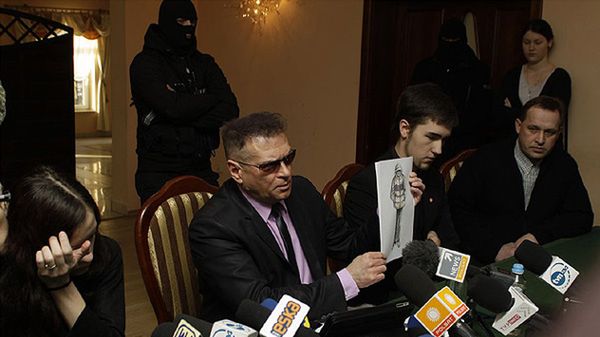 Konferencja prasowa z udziałem K. Rutkowskiego i rodzicami zmarłem Magdy