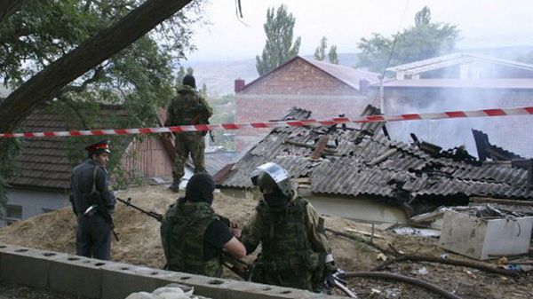 Funkcjonariusze rosyjskich sił specjalnych w Dagestanie