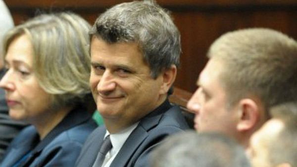Janusz Palikot (po środku) w sejmie