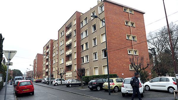 Blok, w którym zabarykadował się zabójca