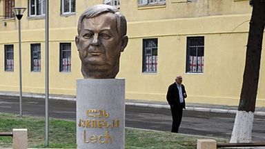 Popiersie Lecha Kaczyńskiego w Tbilisi