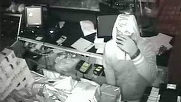 Policja szuka podpalacza polskich delikatesów