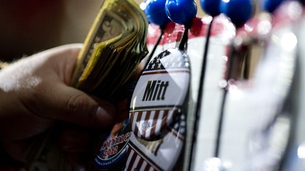 Romney uzyskał  ok. 37% głosów