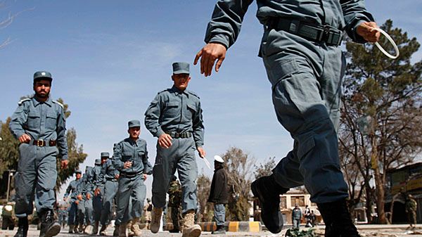 Funkcjonariusze afgańskiej policji