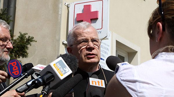 Przewodniczący Konferencji Episkopatu Polski abp Józef Michalik