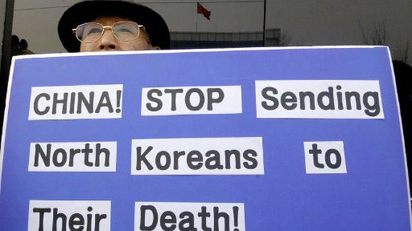 "Chiny! Powstrzymajcie wysyłanie Koreańczyków z Północy na śmierć!" - protest pod chińską ambasadą w Seulu