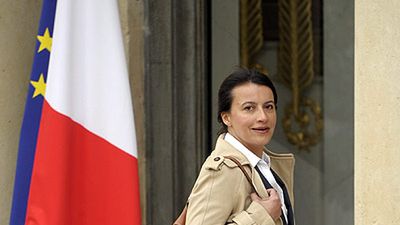 Minister Cecile Duflot przed Pałacem Elizejskim