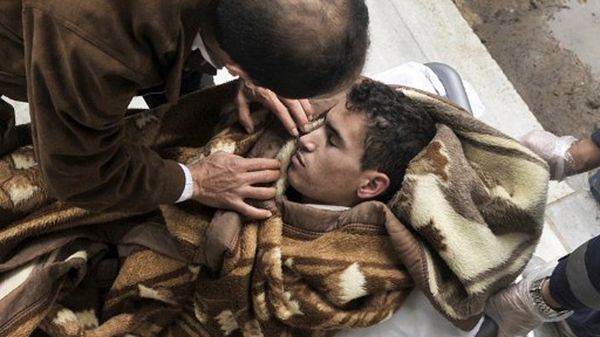 Nieprzytomny imigrant w Atenach, który ogłosił głodówkę po tym, jak greckie władze odmówiły zalegalizowania jego pobytu