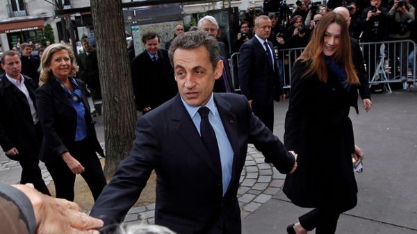 Nicolas Sarkozy z żoną Carlą Bruni