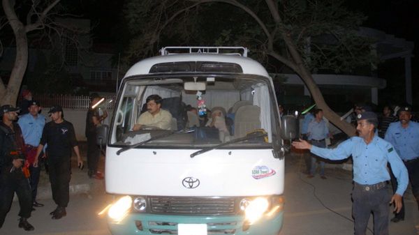 Rodzina Osamy bin Ladena opuściła Pakistan